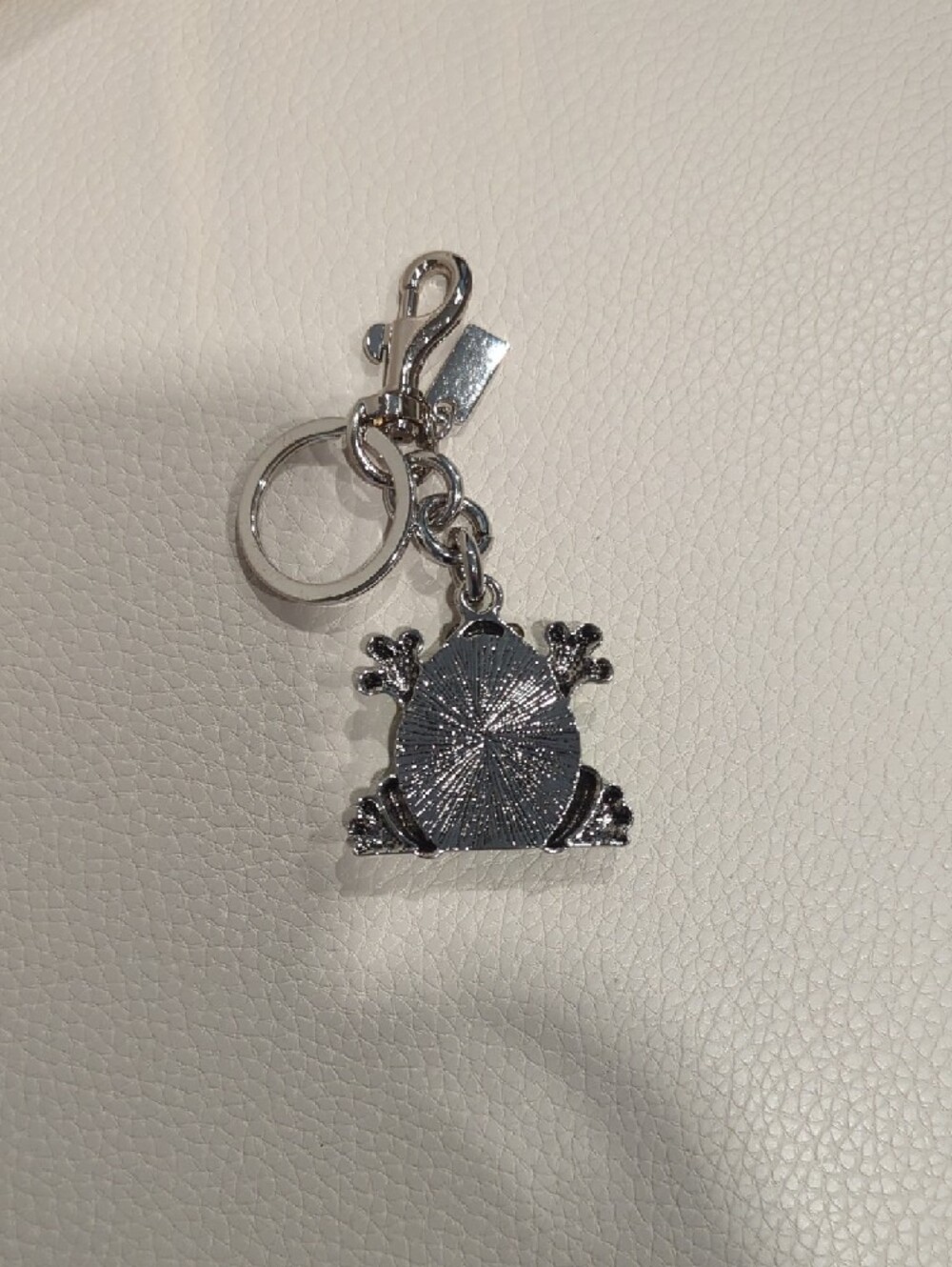 Green Rhinestone Frog Keychain - Picture 2 of 2